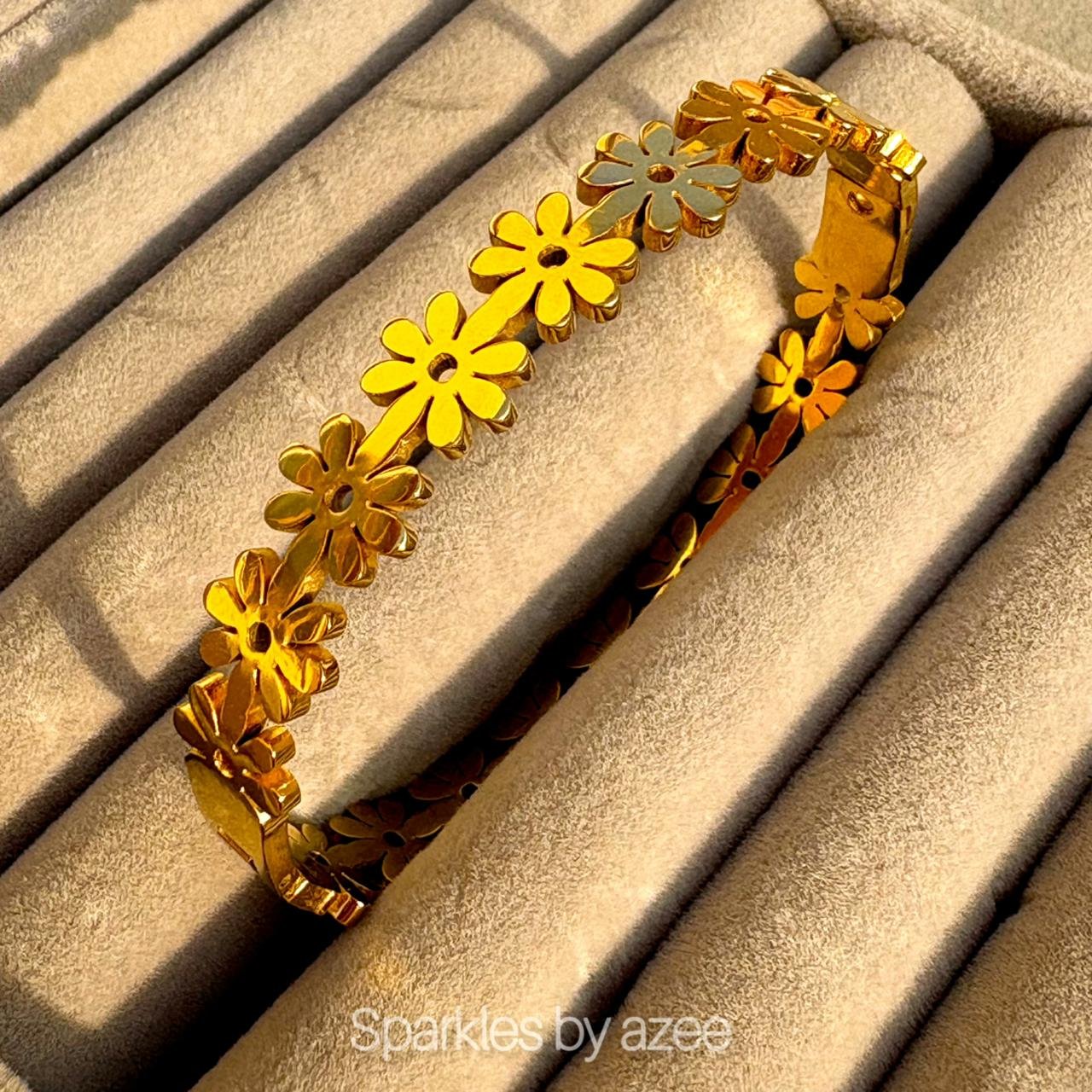 Daisy Bangle 